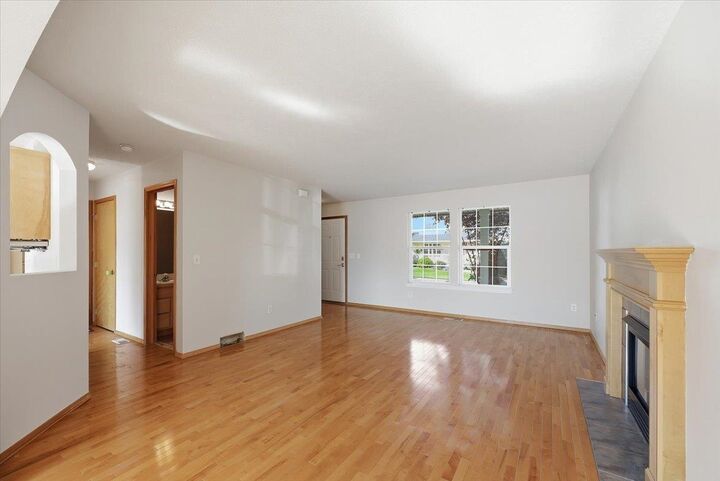 Property Photo: 5205 S Altamont Ln WA 99223