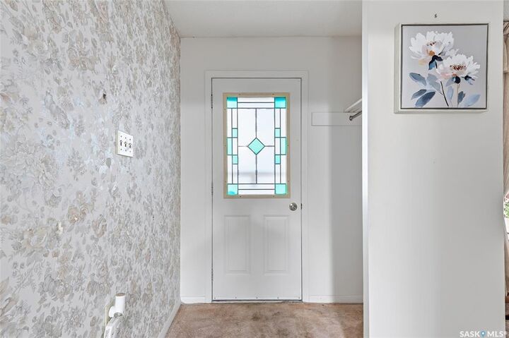 Property Photo:  910 T Avenue N  SK S7L 3C1 