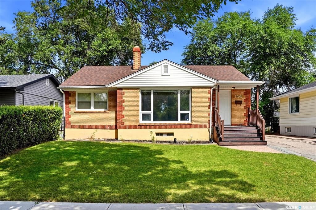 Property Photo:  4008 Regina Avenue  SK S4S 0H9 