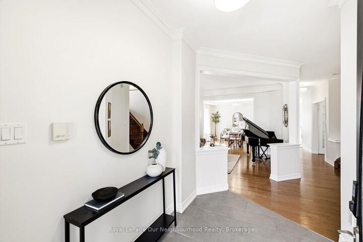 Property Photo:  1296 Ravencliffe Court  ON L1K 2Y3 