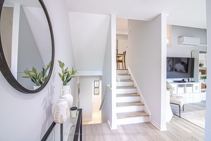 Property Photo: 60 Springfair Avenue ON L4G 3M2