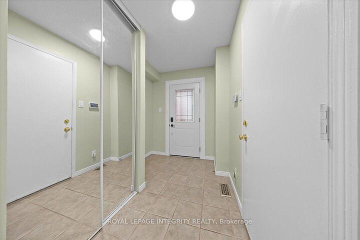 Property Photo: 69 Royal Field Crescent ON K2J 4C9