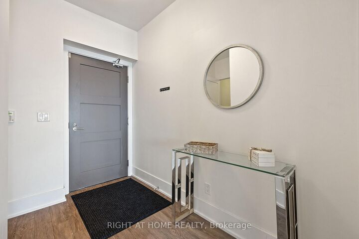 Property Photo:  300 Front Street W 3903  ON M5V 0E9 