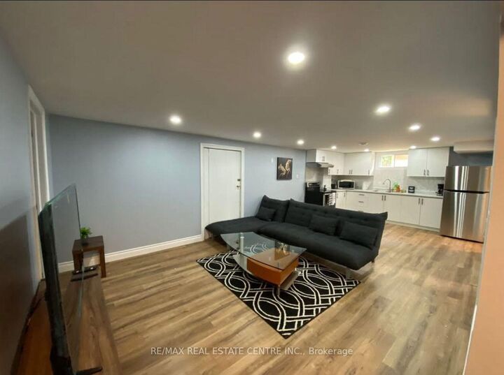 152 Afton Avenue — photo 1