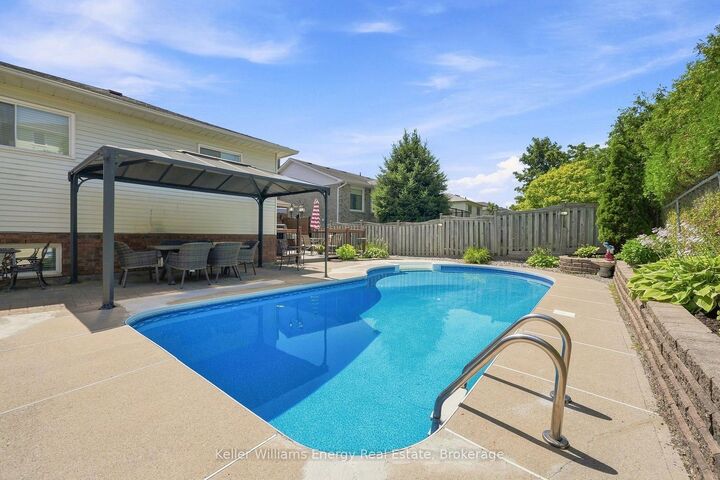 Property Photo: 860 Copperfield Drive ON L1K 1P5