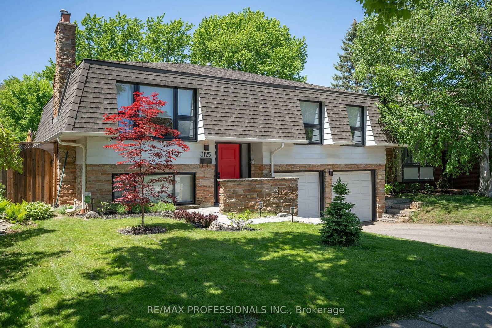 Property Photo: 3125 Riverview Street ON L6L 5J6