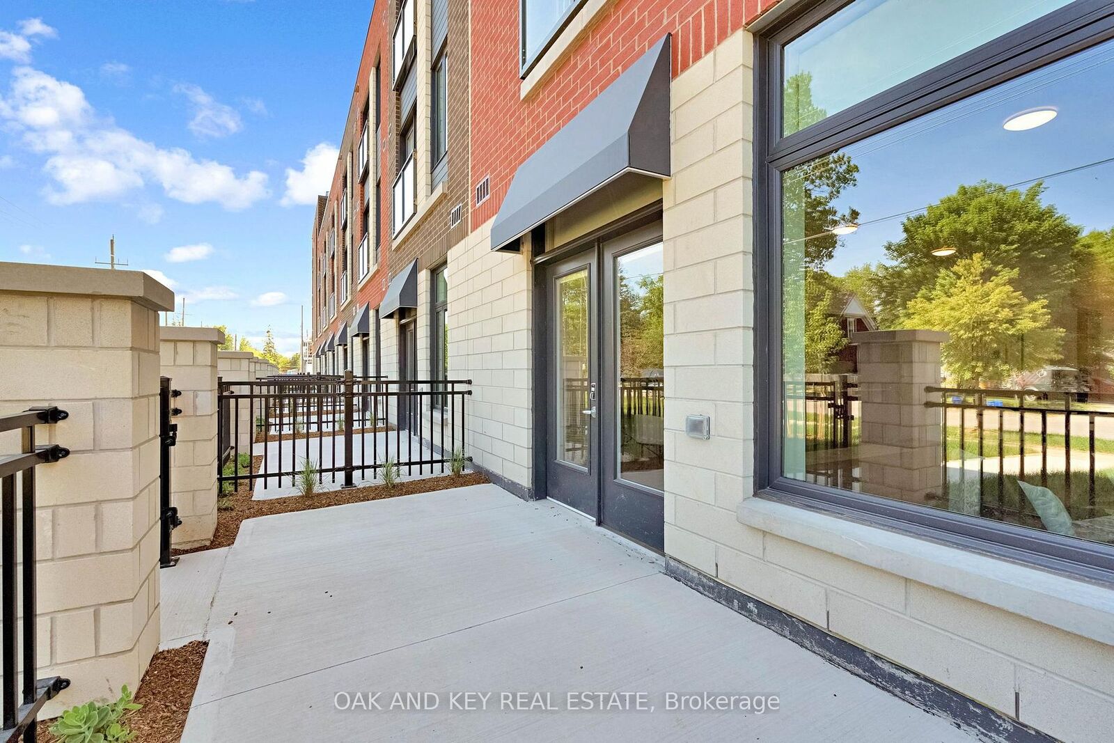 Property Photo: 385 Hill Street 410 ON N6B 1E4