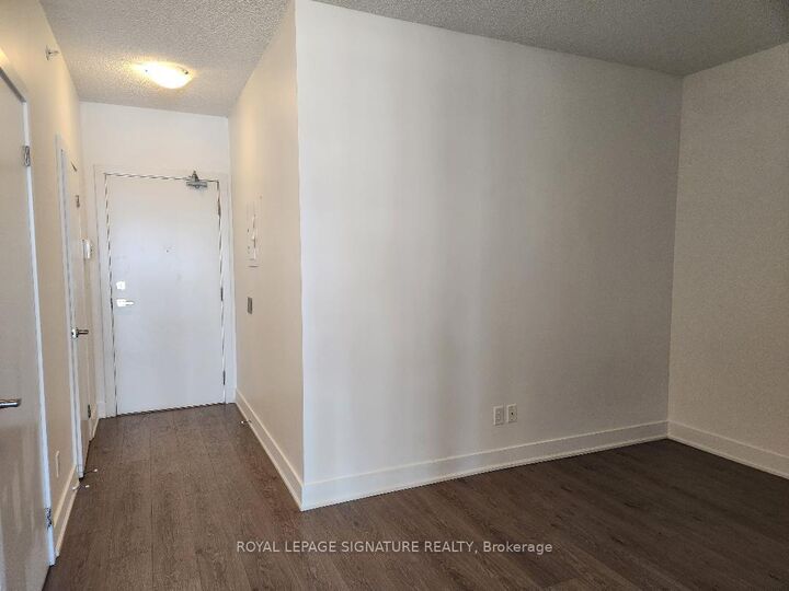 Property Photo:  99 The Donway N/A W 701  ON M3C 0G1 