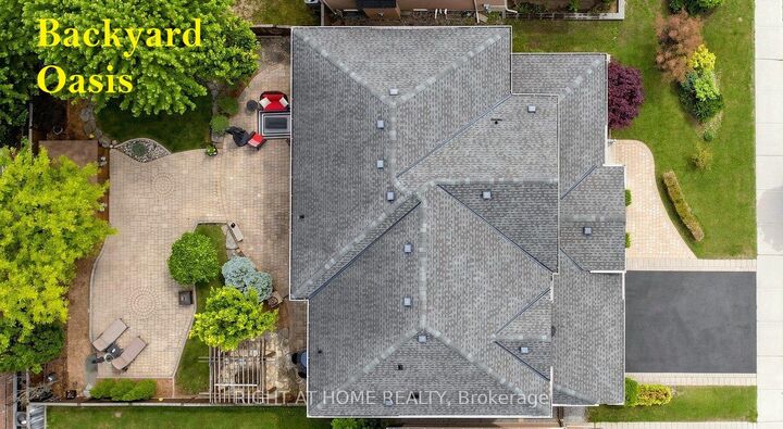 Property Photo:  32 Lake Forest Drive  ON L4E 0B2 