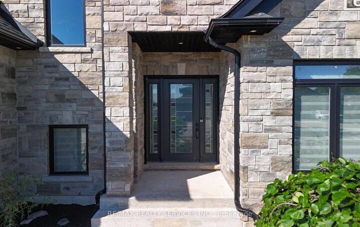 Property Photo:  63 Kenton Street  ON N0K 1N0 