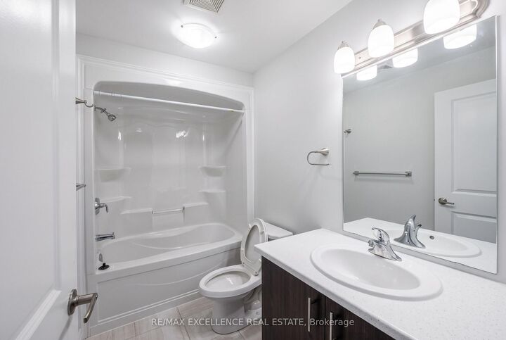 Property Photo: 186 Louise Street ON L3B 1S9