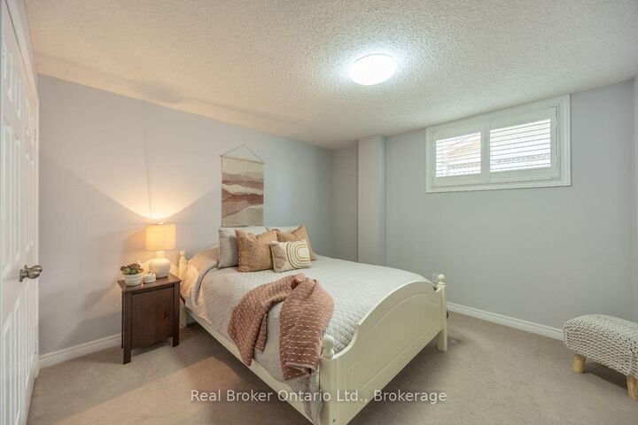 Property Photo:  35 Argent Street  ON L1C 5K8 