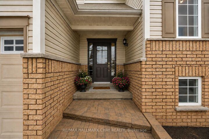 Property Photo: 12 Oakmont Avenue ON L0L 2L0