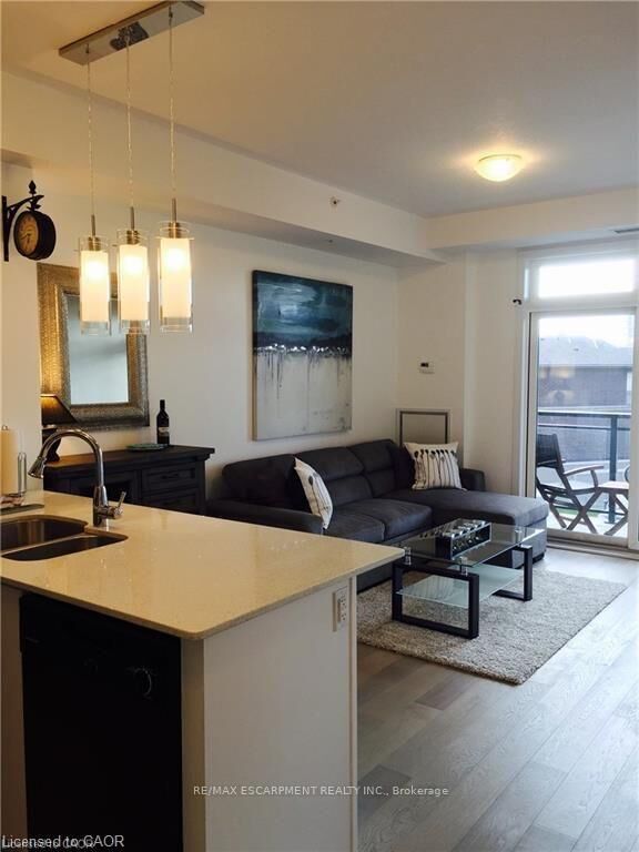 Property Photo:  5010 Corporate Drive 206  ON L7L 0H6 