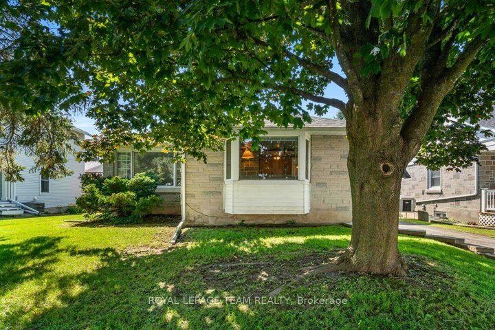 Property Photo: 485 Fred Street ON K0C 2K0