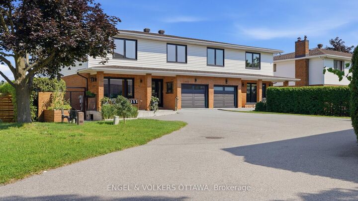Property Photo: 2855 Gothwood Place ON K1T 2V5