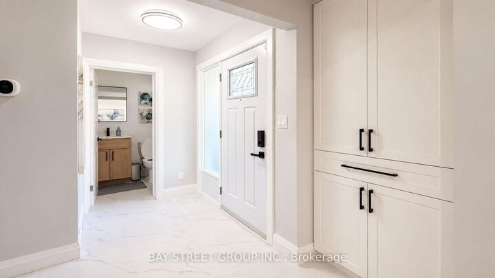 Property Photo: 3 Parkside Drive ON N4G 4A1