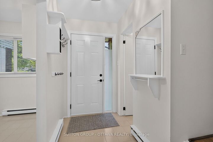 Property Photo:  55 Pixley N/A  ON K1G 4C3 