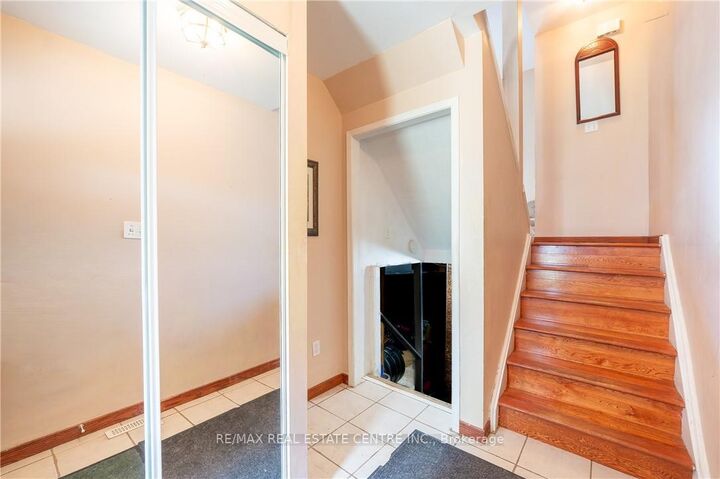Property Photo: 51 Paulander Drive 75 ON N2M 5E5