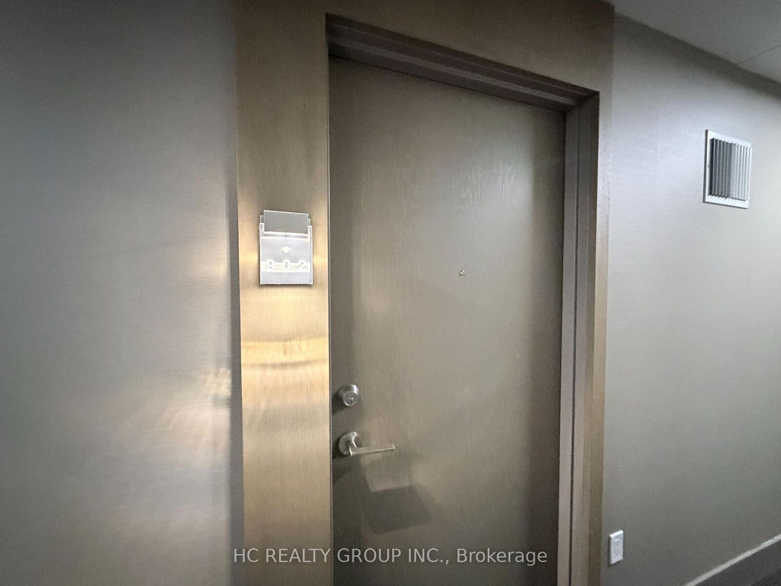 Property Photo: 160 Vanderhoof Avenue 902 ON M4G 0B7