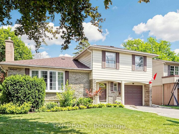 Property Photo: 37 Brightbay Crescent ON L3T 1C2