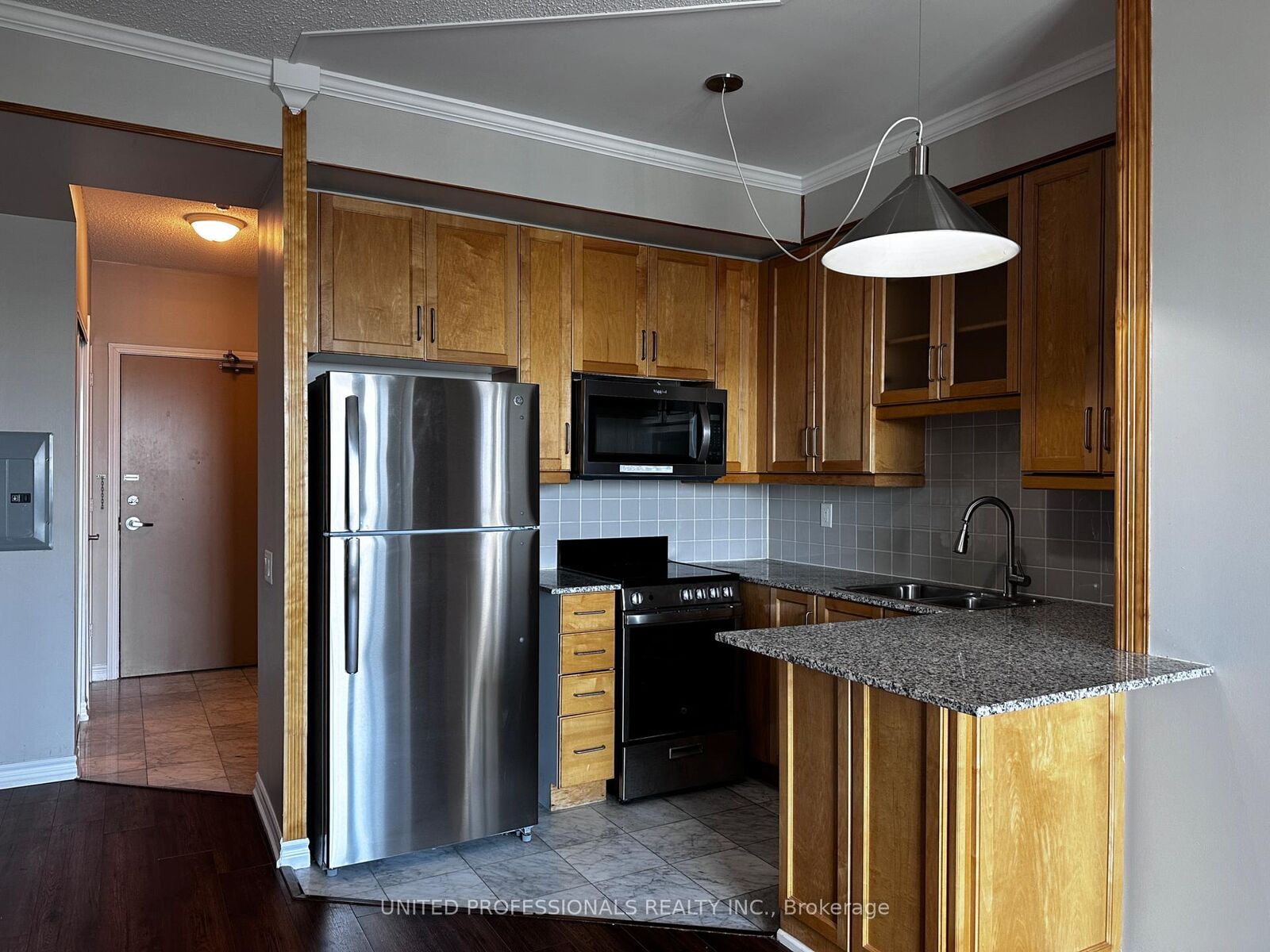 Property Photo: 60 Byng Avenue 1812 ON M2N 4K3