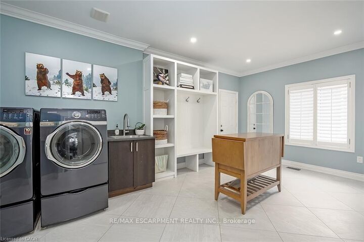 Property Photo: 4252 Sarazen Drive ON L7M 4Z2