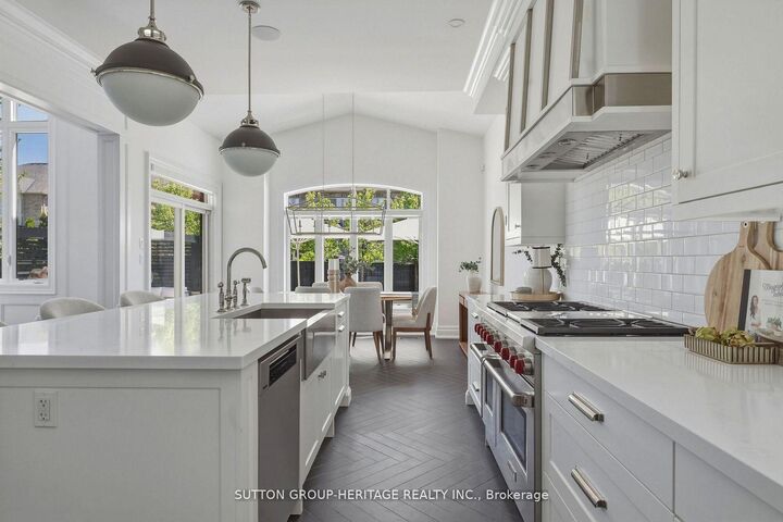 Property Photo:  39 Glengowan Street  ON L1R 0K9 