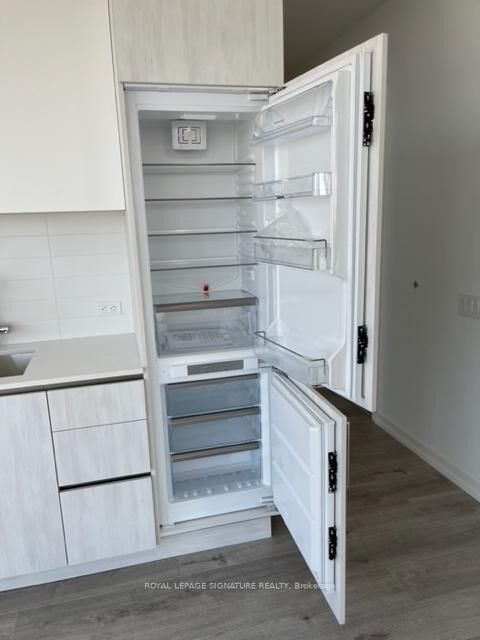 Photo de la propriété: 7890 Jane Street 3202 ON L4K 0K9