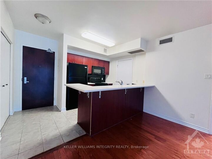 Property Photo:  200 Rideau Street 607  ON K1N 5Y1 
