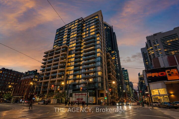 438 King Street W 1314 — photo 1