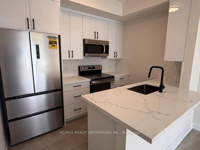 Property Photo:  5035 Oscar Peterson Boulevard 106  ON L5M 0P4 