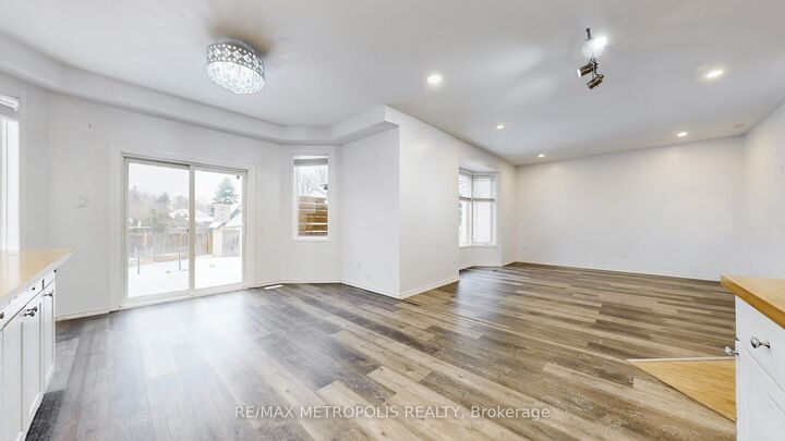 Property Photo: 183 Valmont Court ON L9G 5A1