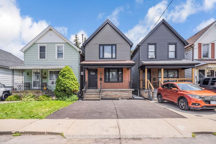 Property Photo: 40 Glendale Avenue N ON L8L 7J3