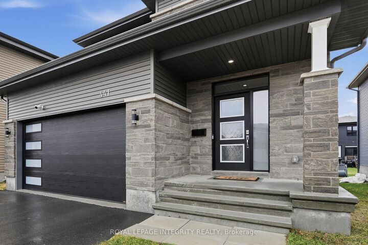 Property Photo: 441 Sterling Avenue ON K4K 0M5