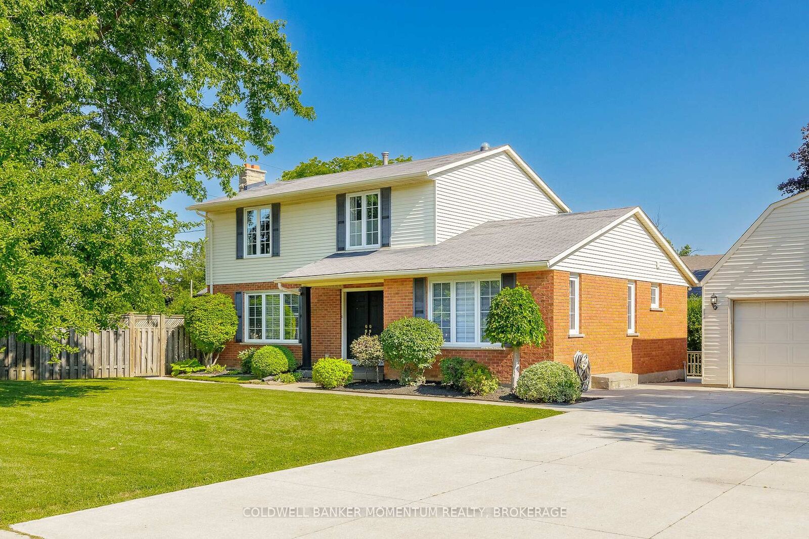 Property Photo: 212 Livingston Avenue ON L3M 4V8