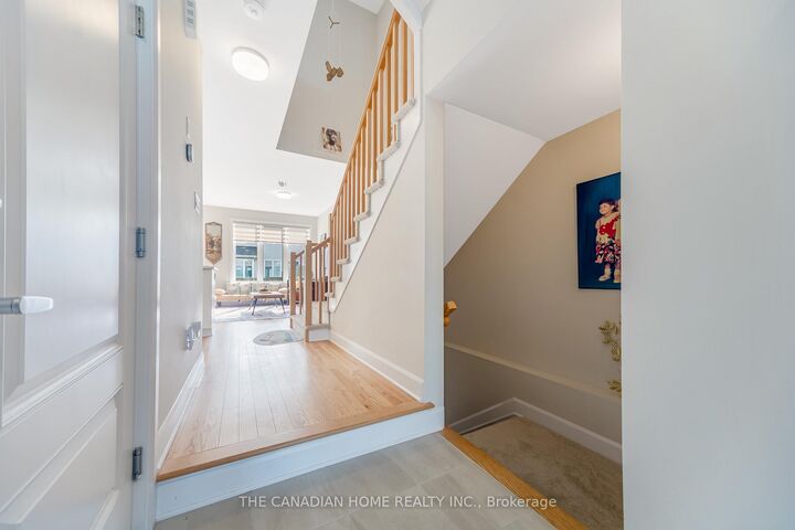 Property Photo: 921 Clarkia Street ON K1T 0Y2