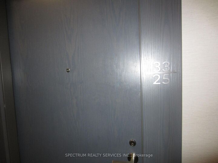 Property Photo:  9 Mabelle Avenue 3325  ON M9A 4X7 