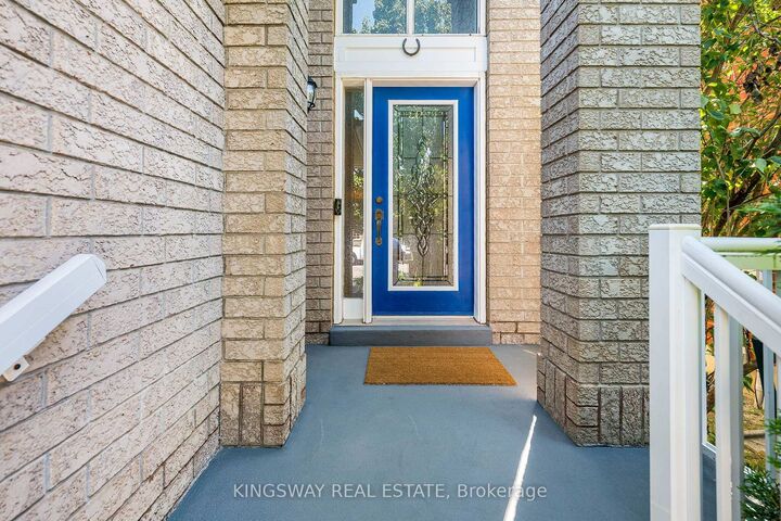 Property Photo: 3598 Fountain Park Avenue ON L5M 7G1