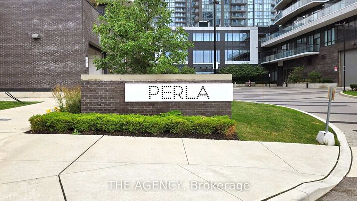Property Photo:  35 Watergarden Drive 820  ON L5R 0G8 