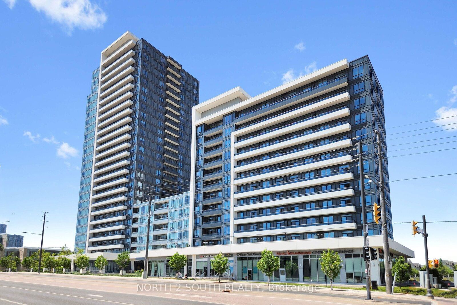 Property Photo:  7900 Bathurst Street 1217  ON L4J 0J9 