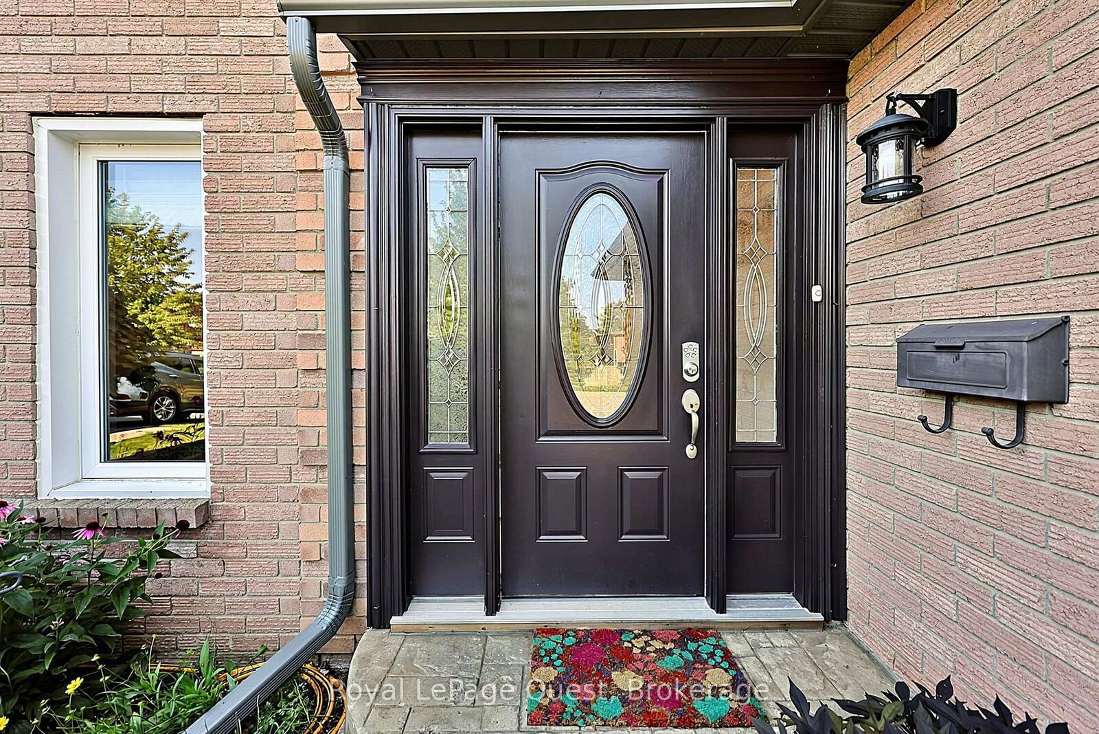 Property Photo:  44 Trillium Crescent  ON L4N 5K3 