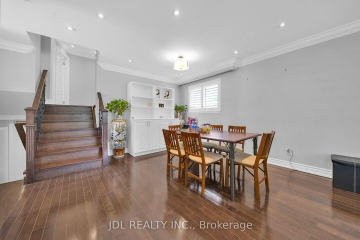 Property Photo: 53 Southdale Drive ON L3P 1J6
