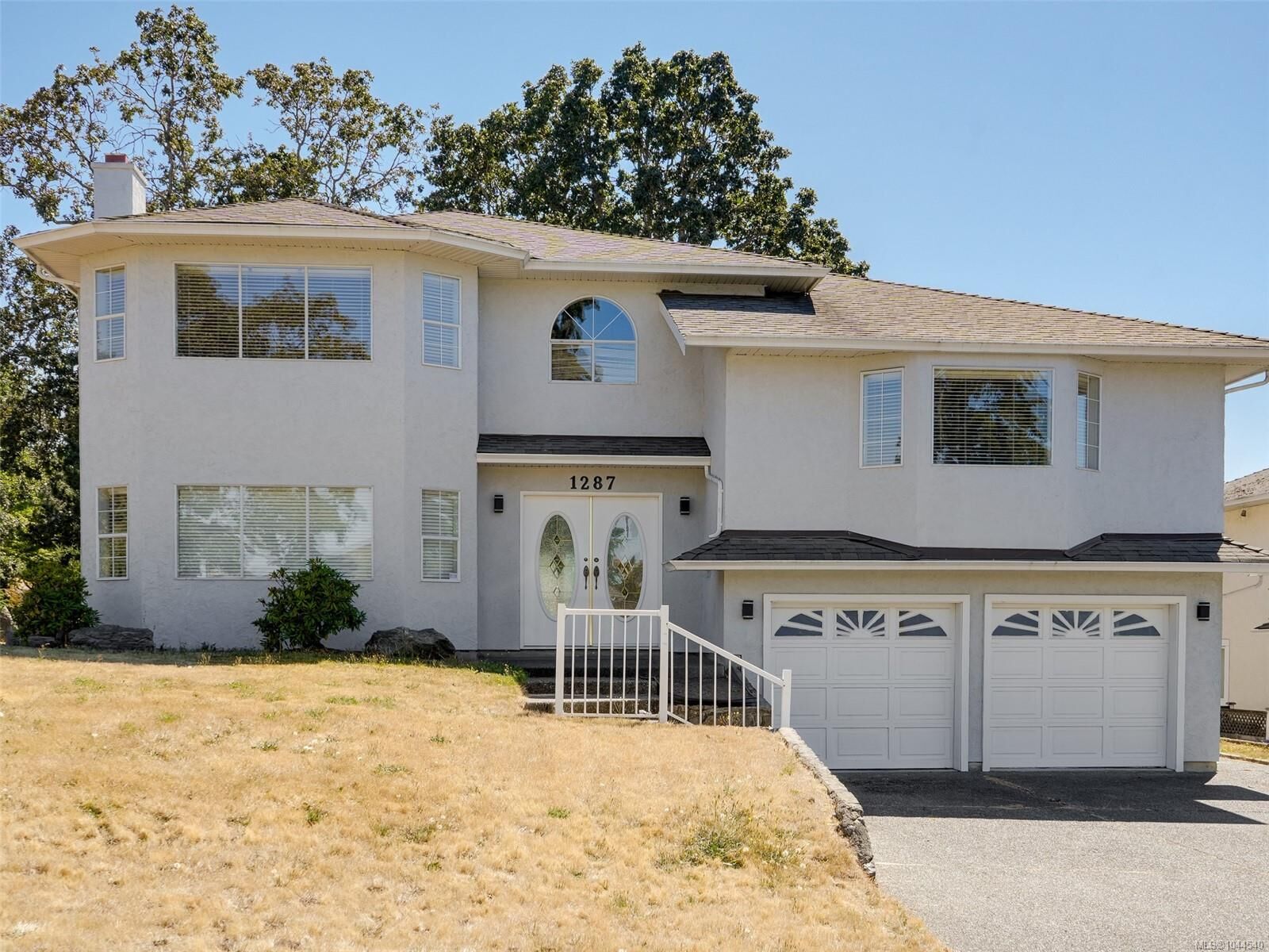 Property Photo: 1287 Carmichael Crt BC V8Z 7B9