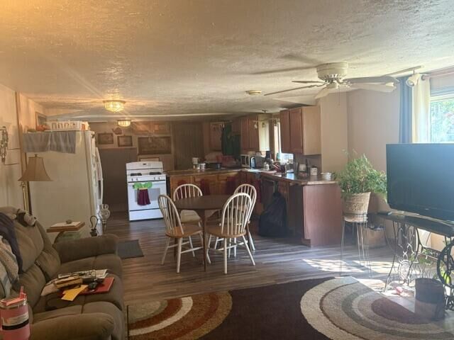 Property Photo: 103 Visnaw Street MI 48629