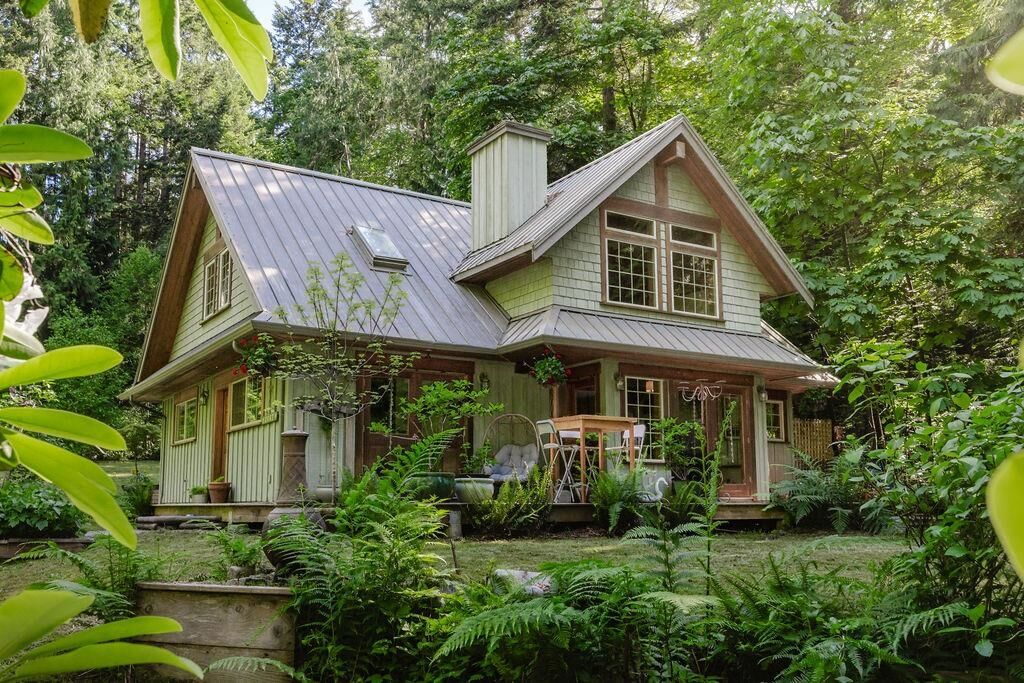 Property Photo: 2867 Lower Road BC V0N 2W6