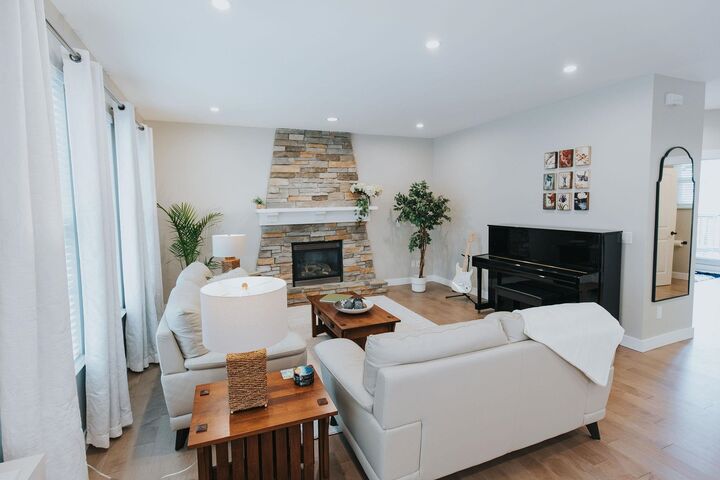 Property Photo: 164 Sycamore Drive BC V3H 0C5