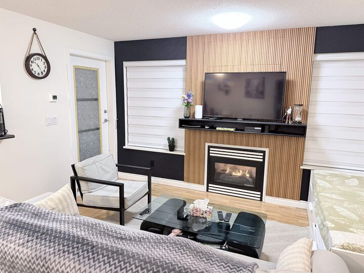 Property Photo: 20200 56 Avenue 324 BC V3A 8S1