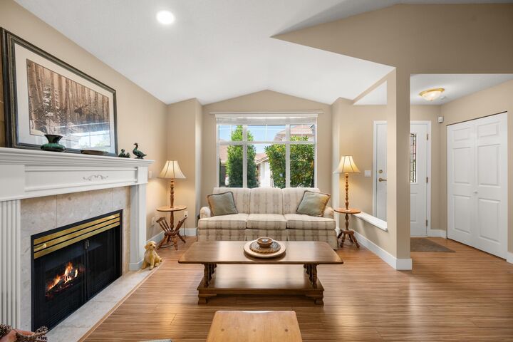 Property Photo:  20751 87 Avenue 10  BC V1M 2X3 