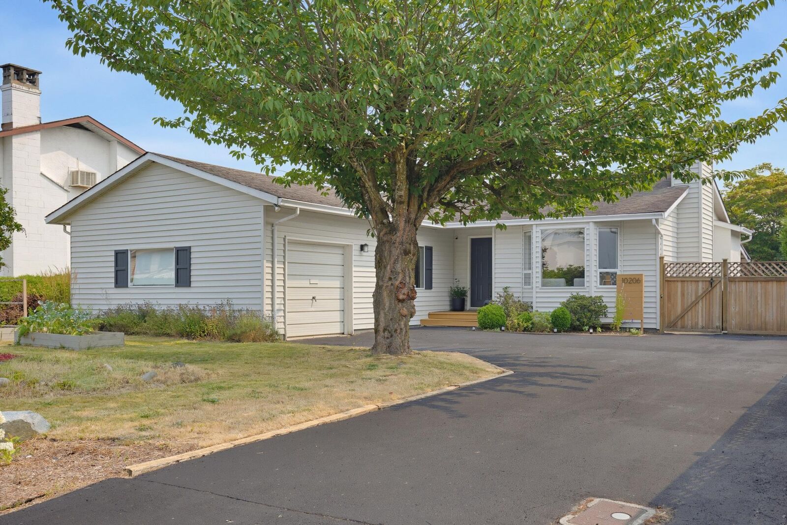 Property Photo: 10206 Crystal Drive BC V2P 6T8